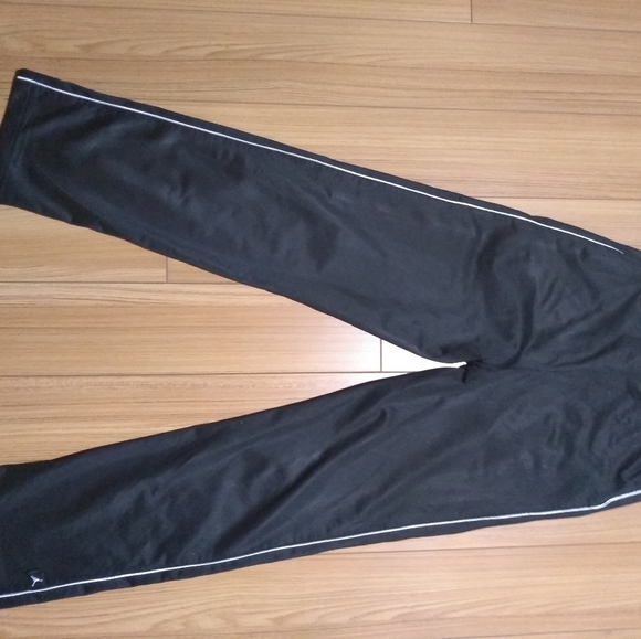 Jordan boys youth pants size US 10_12 Yrs black used - Picture 3 of 7